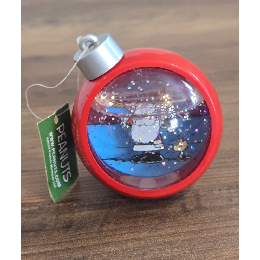Peanuts Snoopy Santa Woodstock Light Up Snow Globe Christmas Ornament 2020